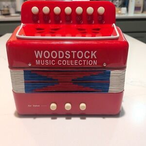 Vintage Woodstock Music Collection Accordian Musical Instrument Works